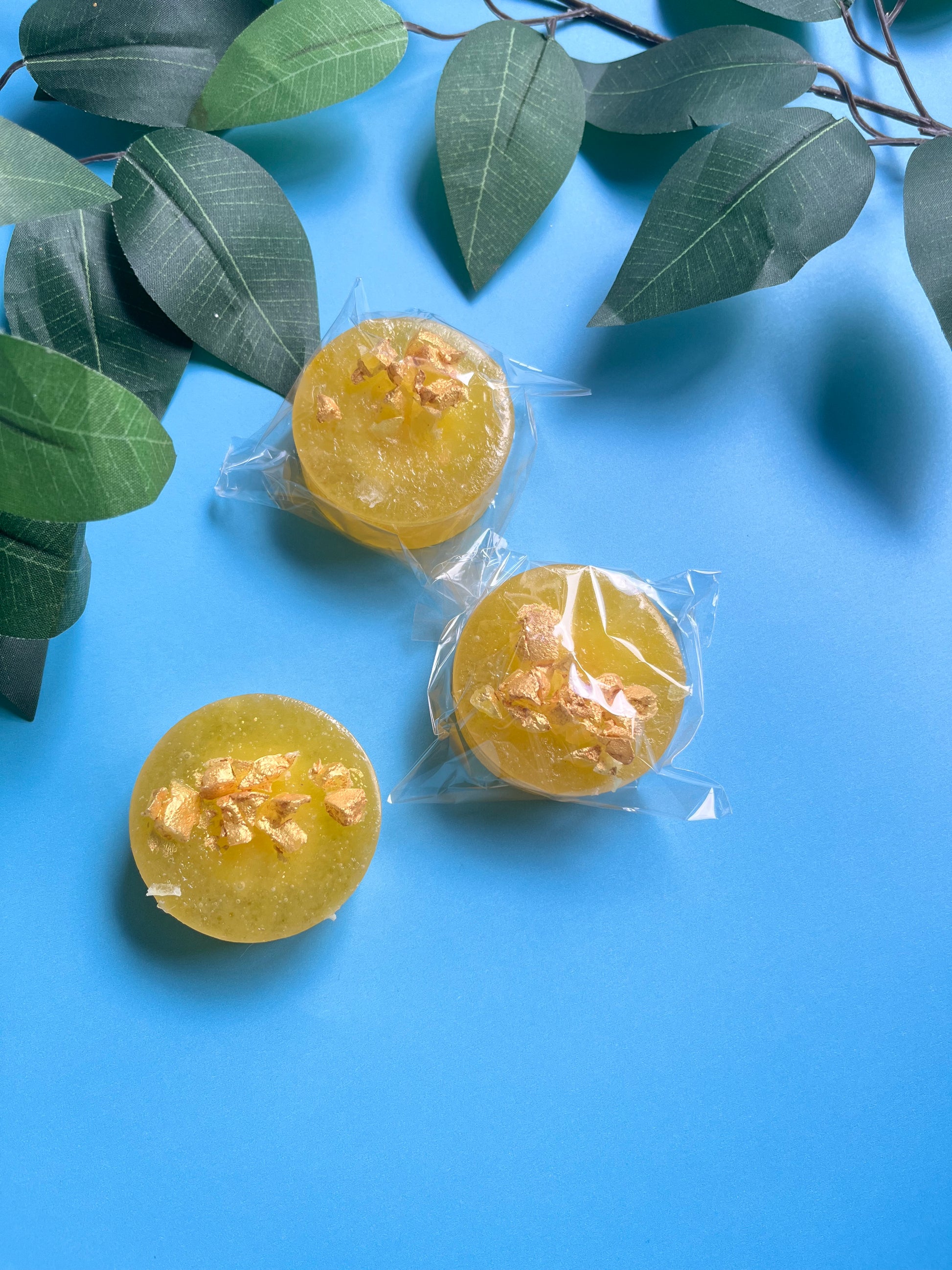 Golden Island Crystal Candy with yellow shell and glittering candy shards