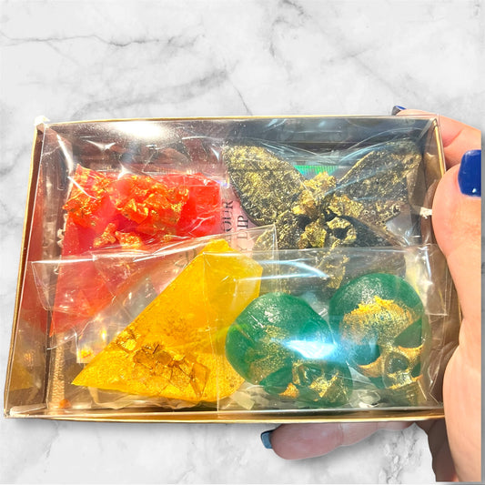 Assorted crystal candy gift box featuring a large butterfly-shaped kohakutou, colorful gem candies, and sparkle sour dip