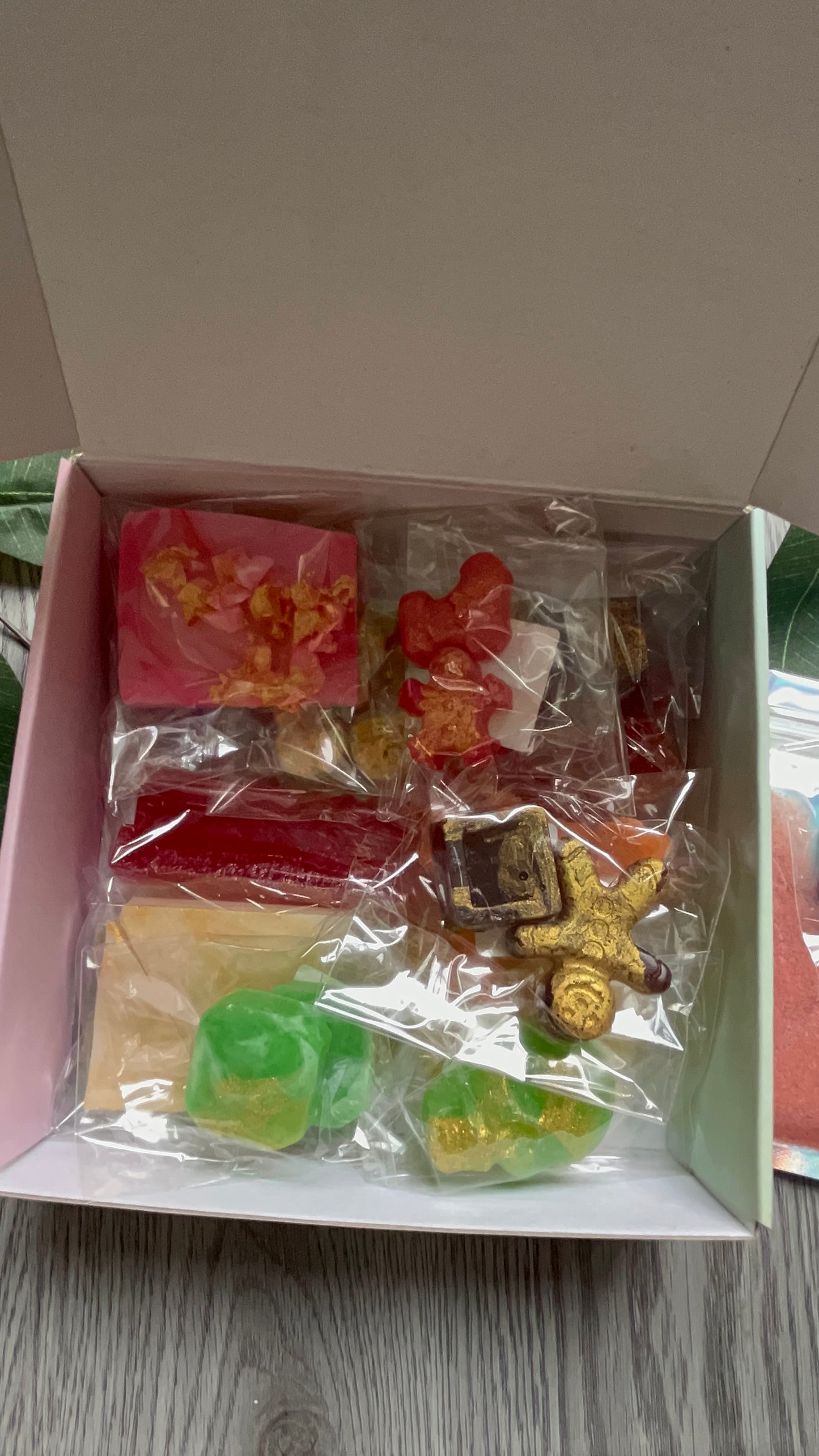 The "DIAMOND" Crystal Candy Treasure Box