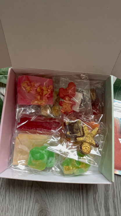 The "DIAMOND" Crystal Candy Treasure Box