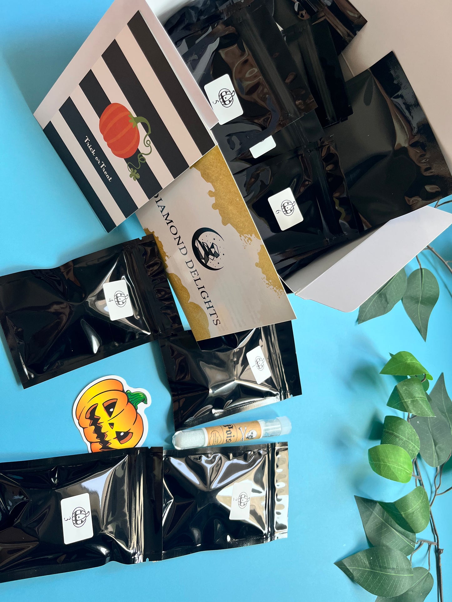 Epic Halloween Mystery Countdown Box – 13 Mystery Candy Bags