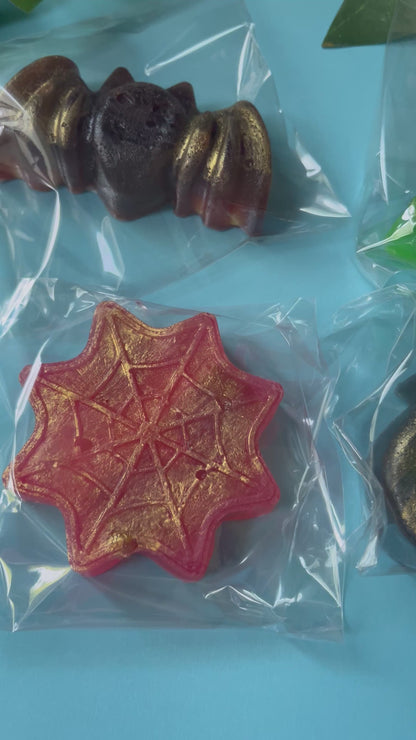 🎃 Halloween Crystal Candy Shapes – Stuffed with Swedish Candy Surprises