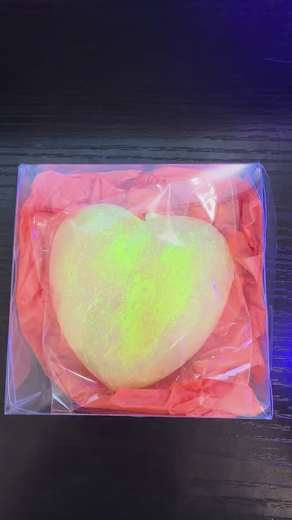 ✨ Glow Heart – Glow-in-the-Dark Crystal Candy ✨